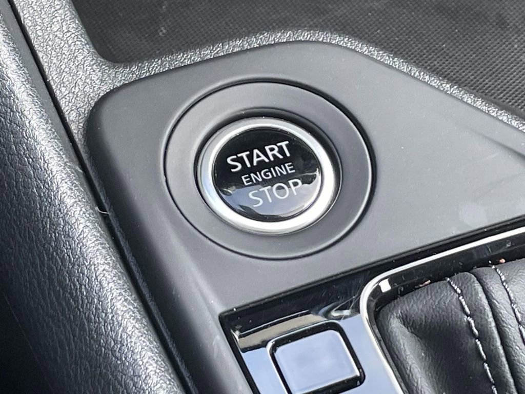 Used 2025 Nissan Sentra S image 28