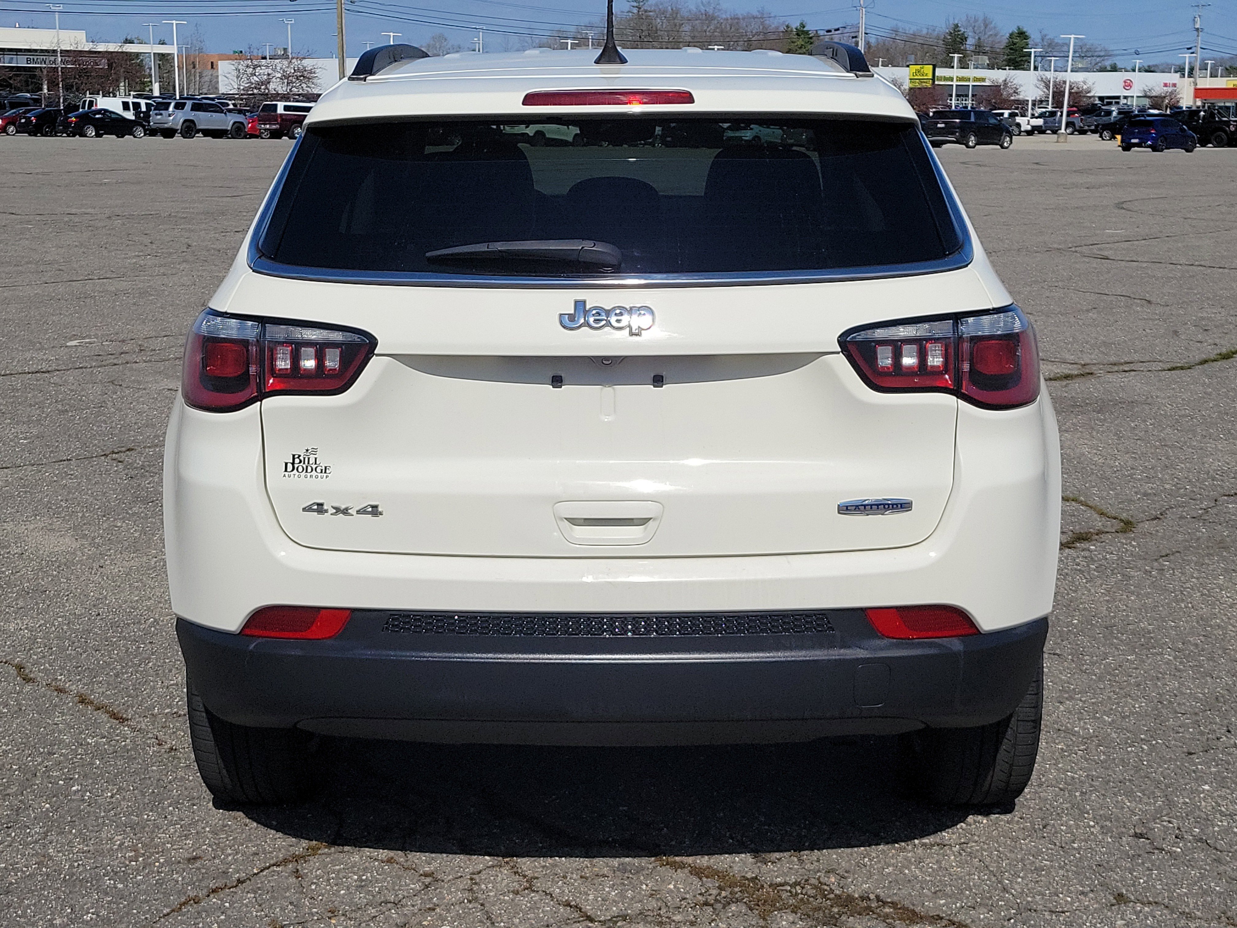 Used 2019 Jeep Compass Latitude w/ Popular Equipment Group AWD/4WD image 6