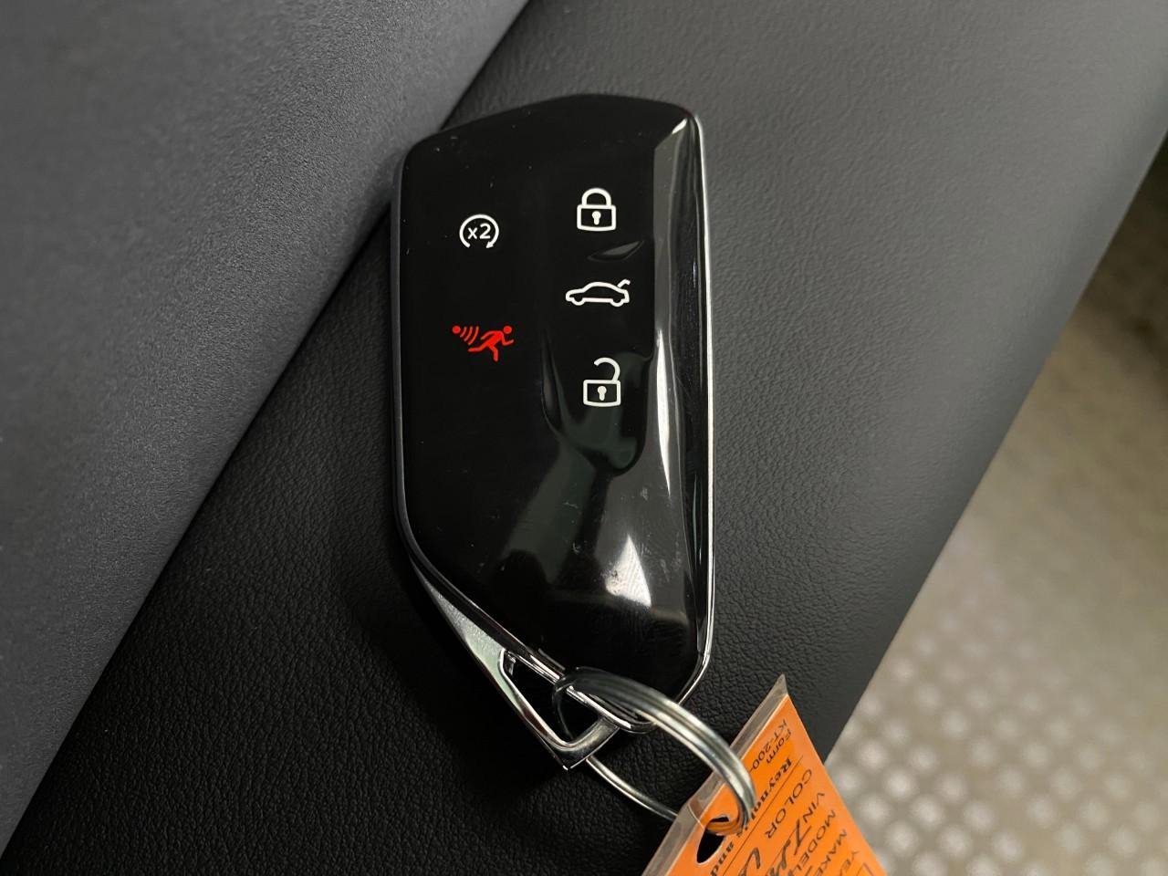 New 2026 Volkswagen Tiguan SE image 29