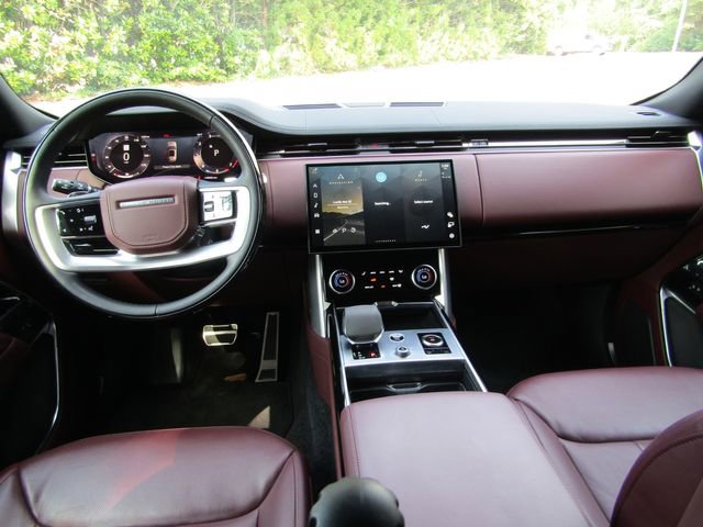 Used 2023 Land Rover Range Rover SE image 13