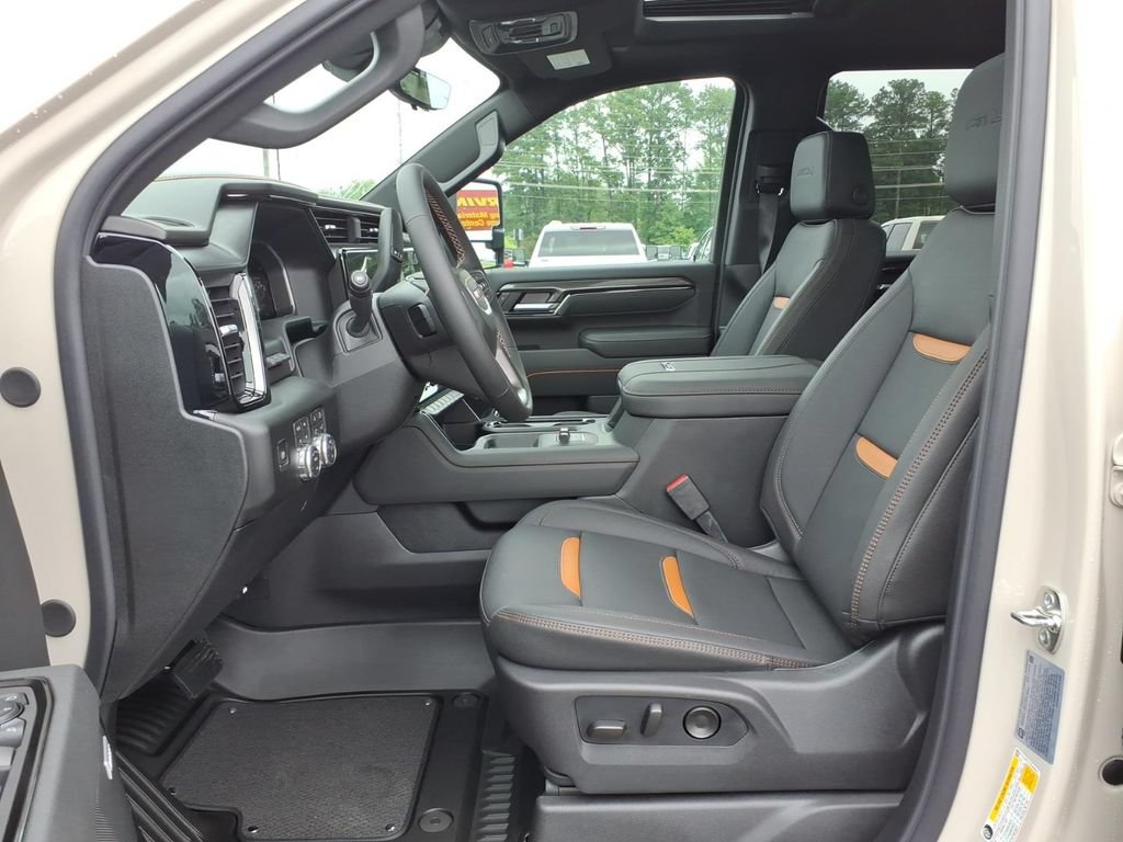 New 2026 GMC Sierra 2500 AT4 w/ Max Trailering Package AWD/4WD image 12