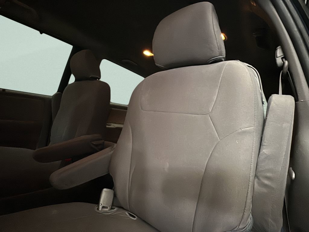 Used 2010 Honda Odyssey EX image 8