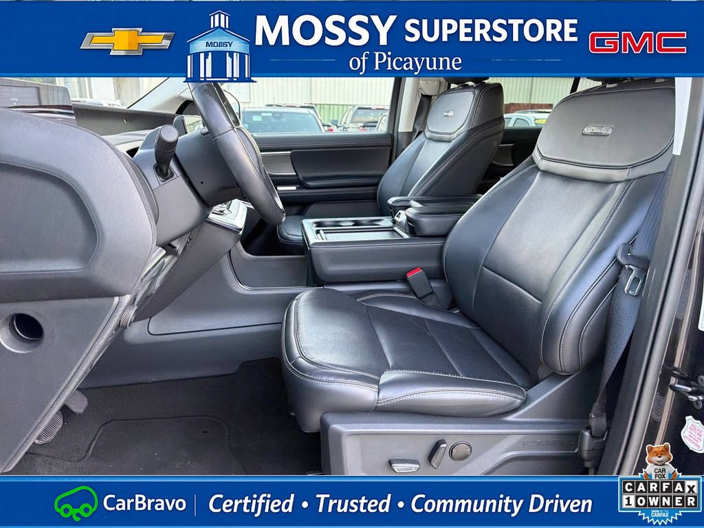 Used 2025 Ford Expedition Max Platinum AWD/4WD image 12