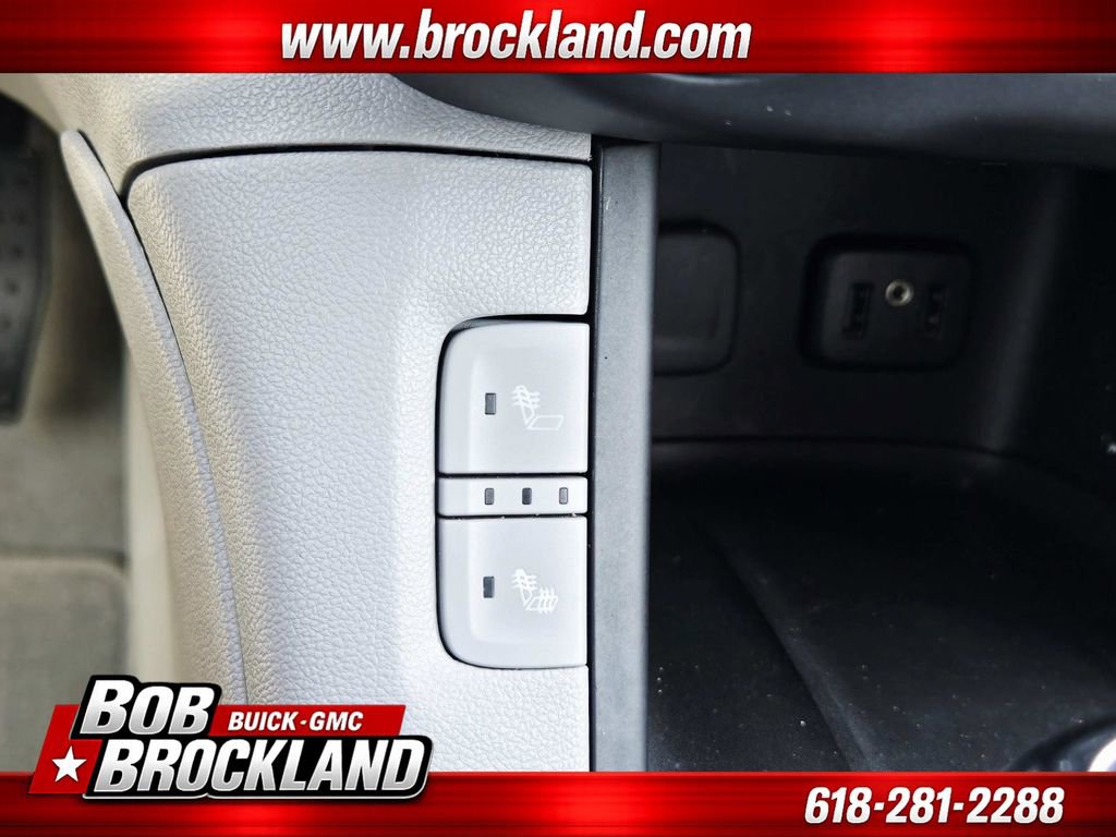 Used 2017 GMC Acadia SLT FWD image 32