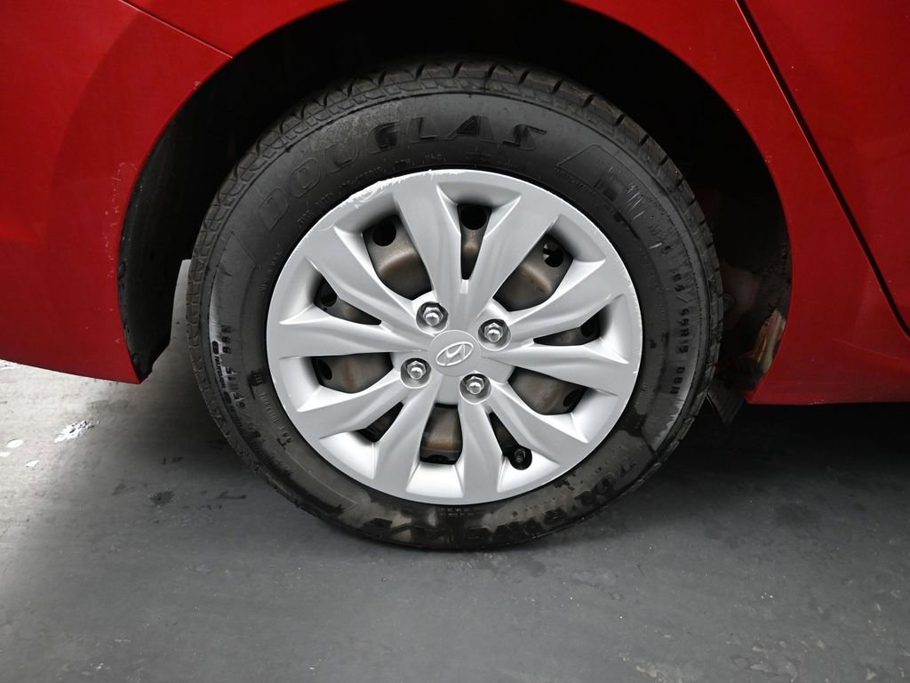 Used 2021 Hyundai Accent SE image 15