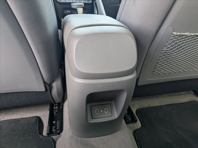 Used 2024 Hyundai Elantra SEL w/ Convenience Package image 16