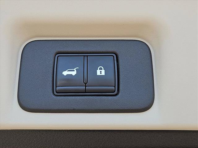 Certified 2023 Nissan Ariya FWD image 7