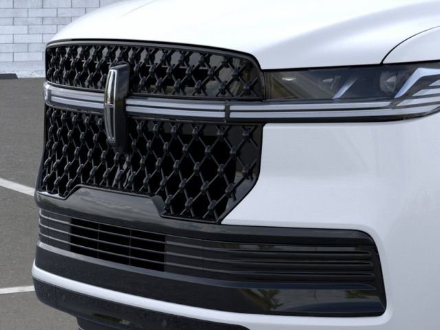 New 2026 Lincoln Navigator L Black Label AWD/4WD image 17