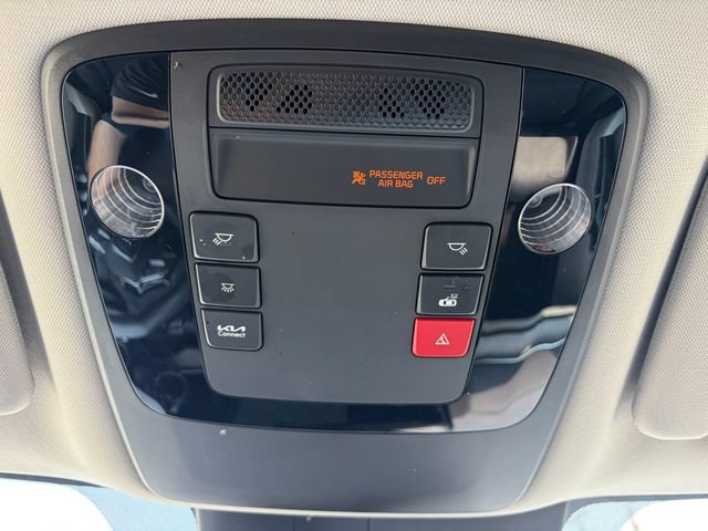Used 2024 Kia Carnival EX FWD image 26
