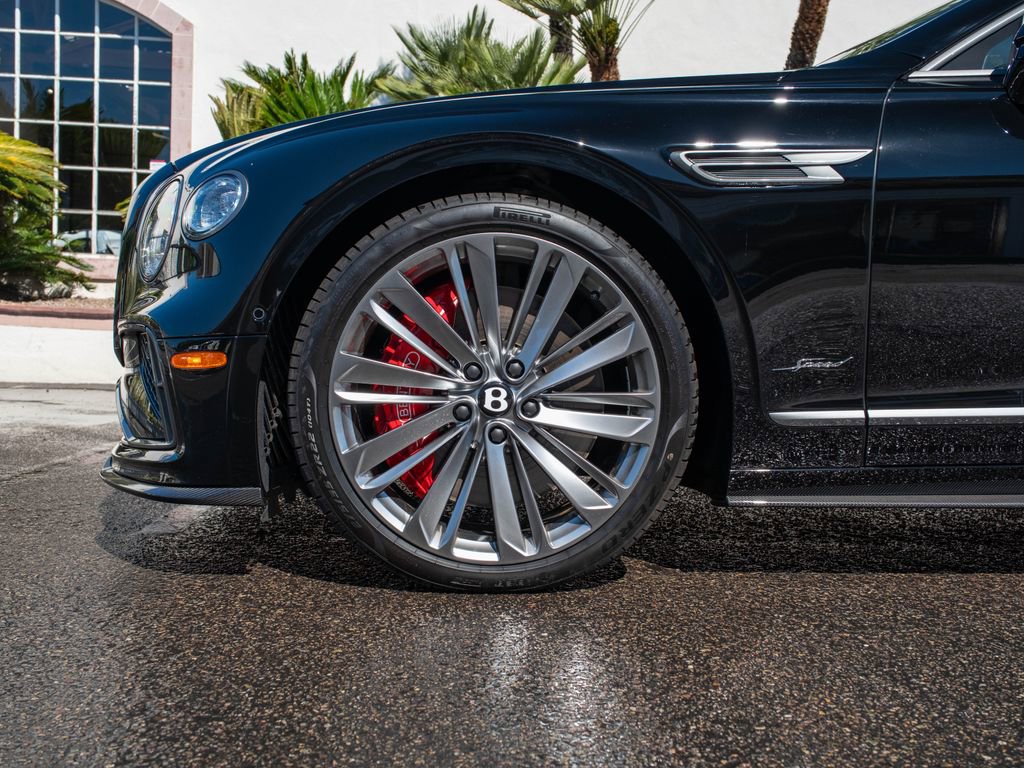 Used 2025 Bentley Flying Spur Plug-In Hybrid AWD/4WD image 6