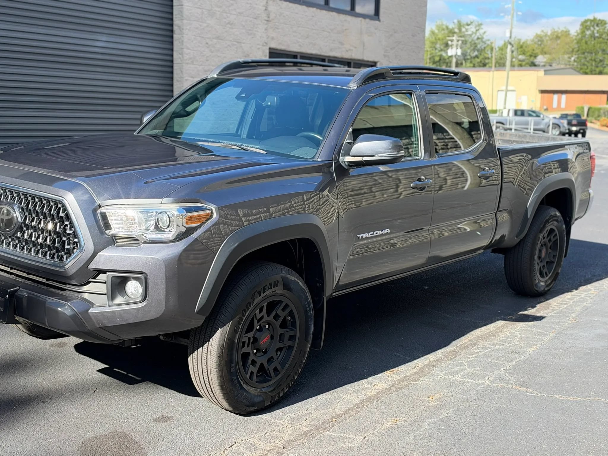 Used 2019 Toyota Tacoma TRD Off-Road AWD/4WD image 40