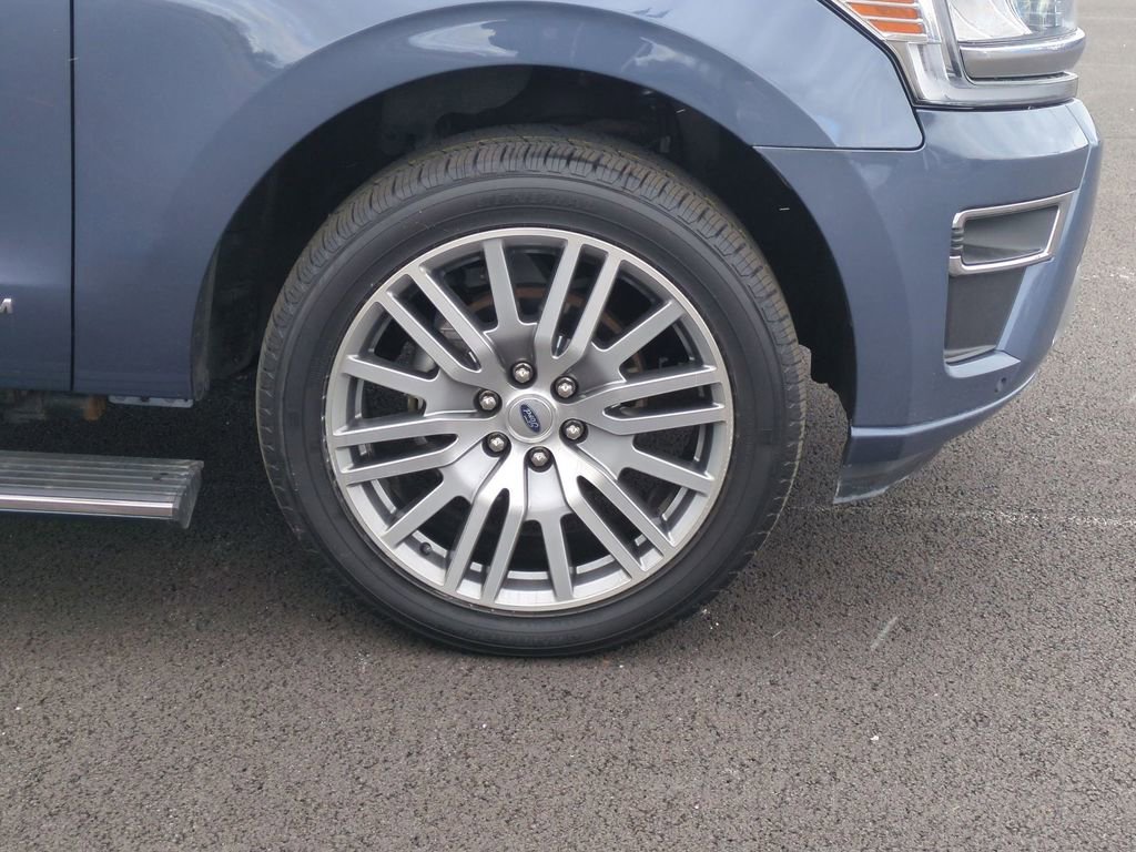 Used 2022 Ford Expedition Max Platinum AWD/4WD image 24