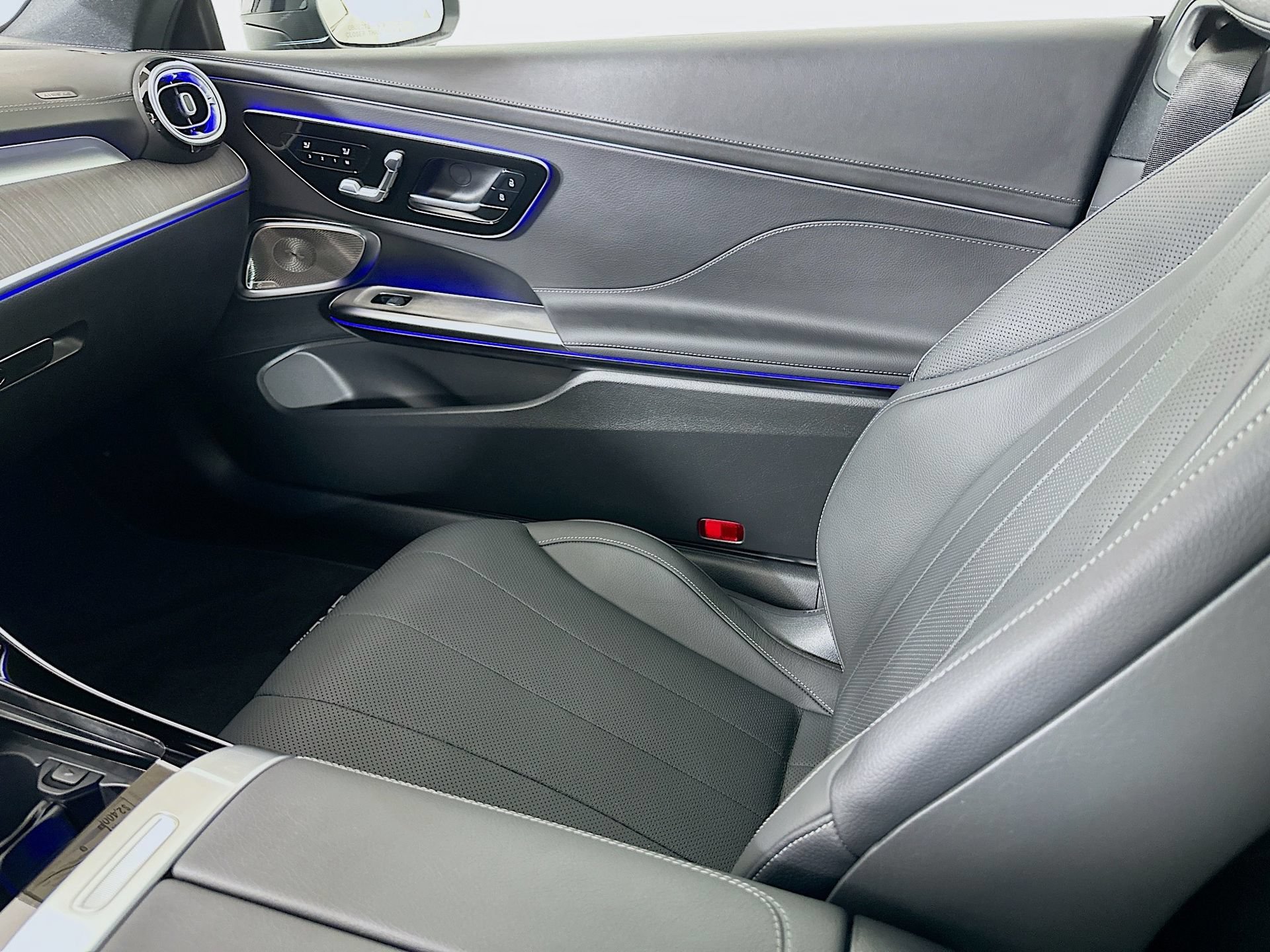 New 2026 Mercedes-Benz CLE 450 4MATIC Coupe image 26