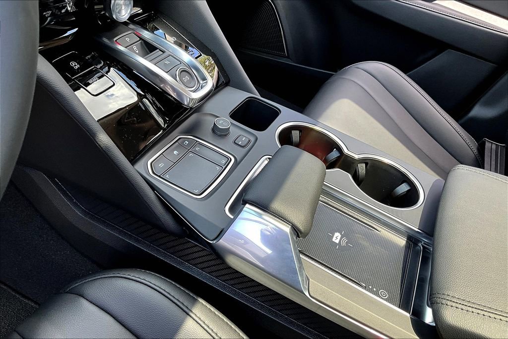 Used 2024 Acura MDX SH-AWD image 11