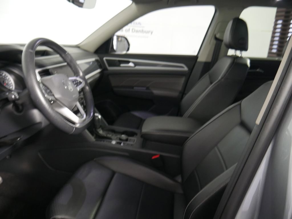 Used 2021 Volkswagen Atlas SE w/ Panoramic Sunroof Package image 16