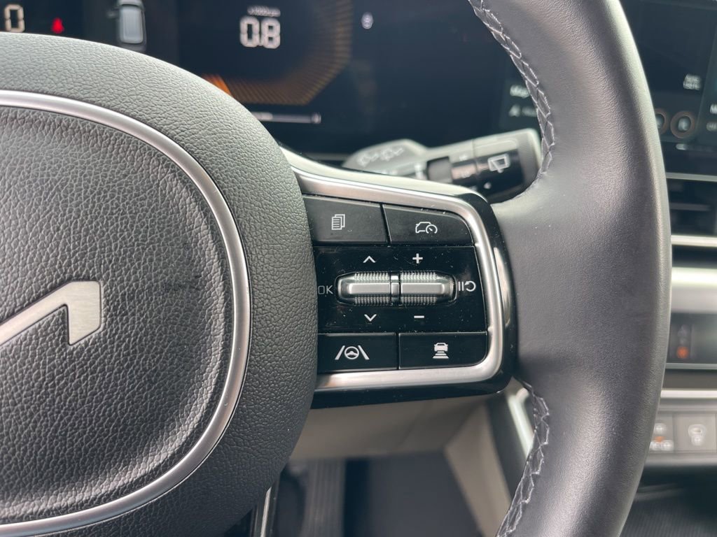 Certified 2025 Kia Carnival image 19