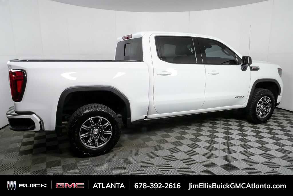 Used 2024 GMC Sierra 1500 AT4 w/ Technology Package image 29
