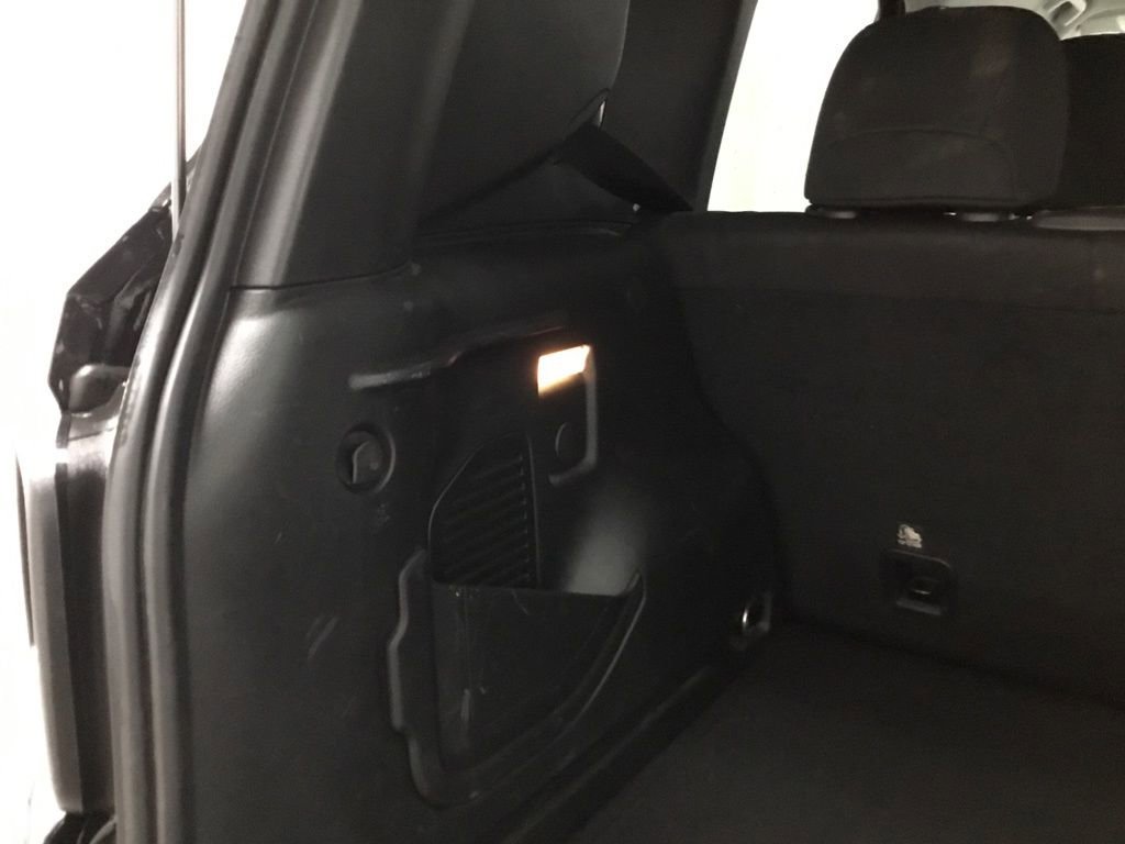 Used 2022 Jeep Renegade Latitude w/ Convenience Group image 18