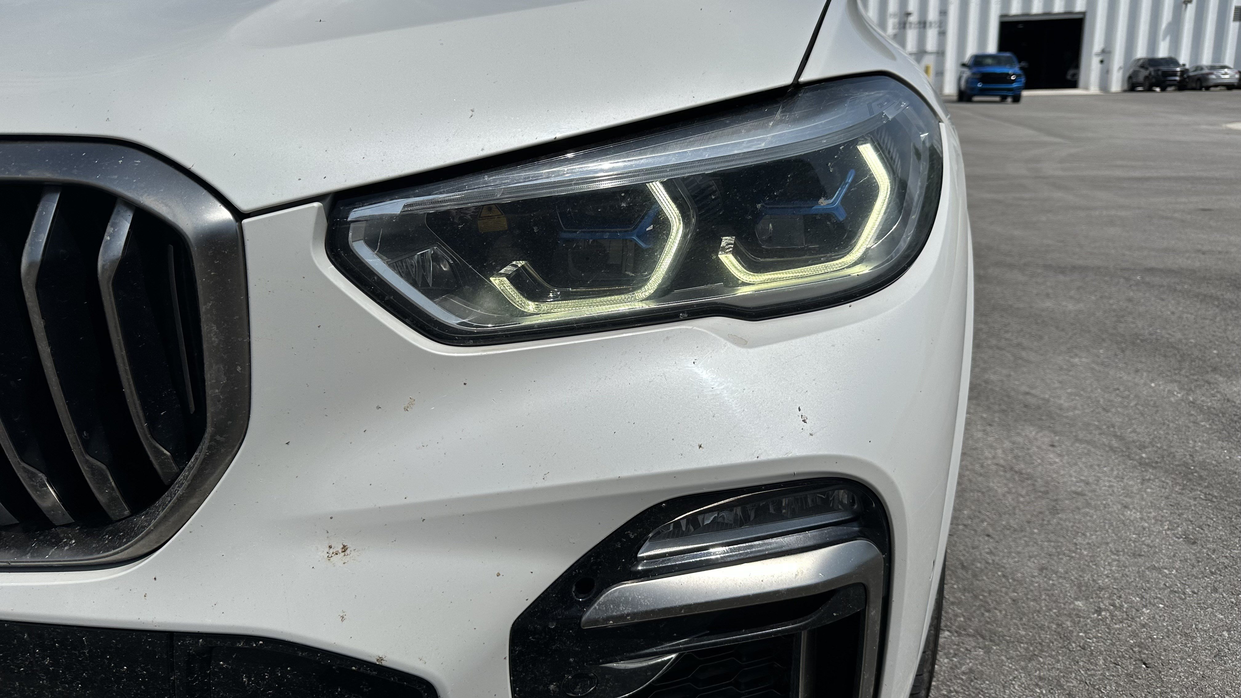 Used 2020 BMW X5 M50i AWD/4WD image 6