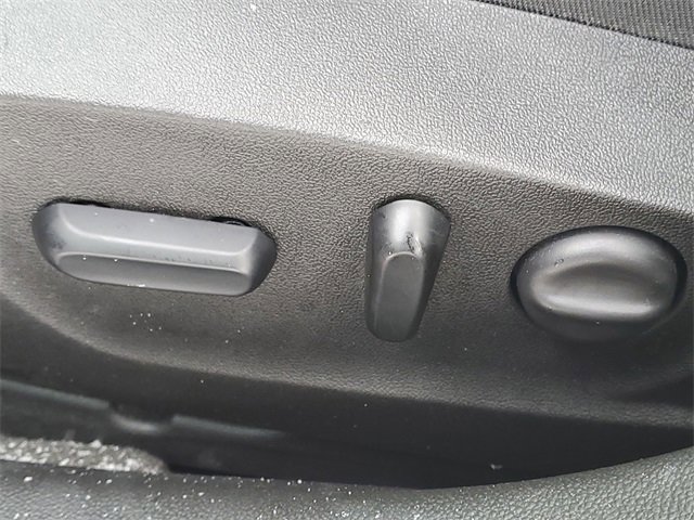 Used 2017 Buick Regal Sport Touring image 6