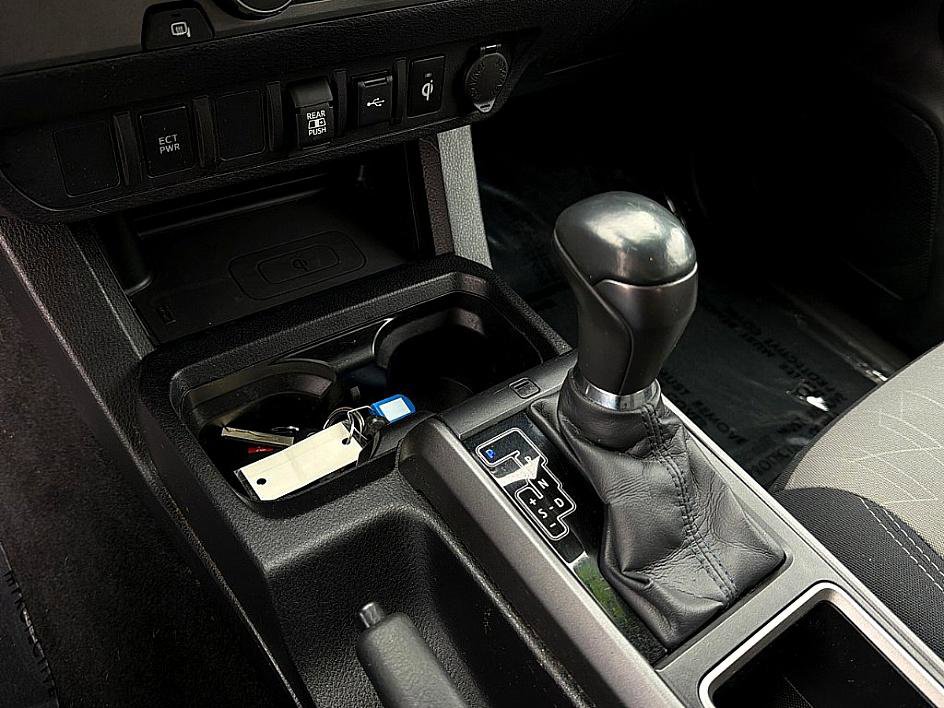 Used 2021 Toyota Tacoma TRD Sport image 17