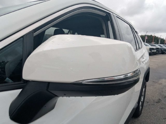 Used 2023 Toyota RAV4 XLE w/ Convenience Package FWD image 12