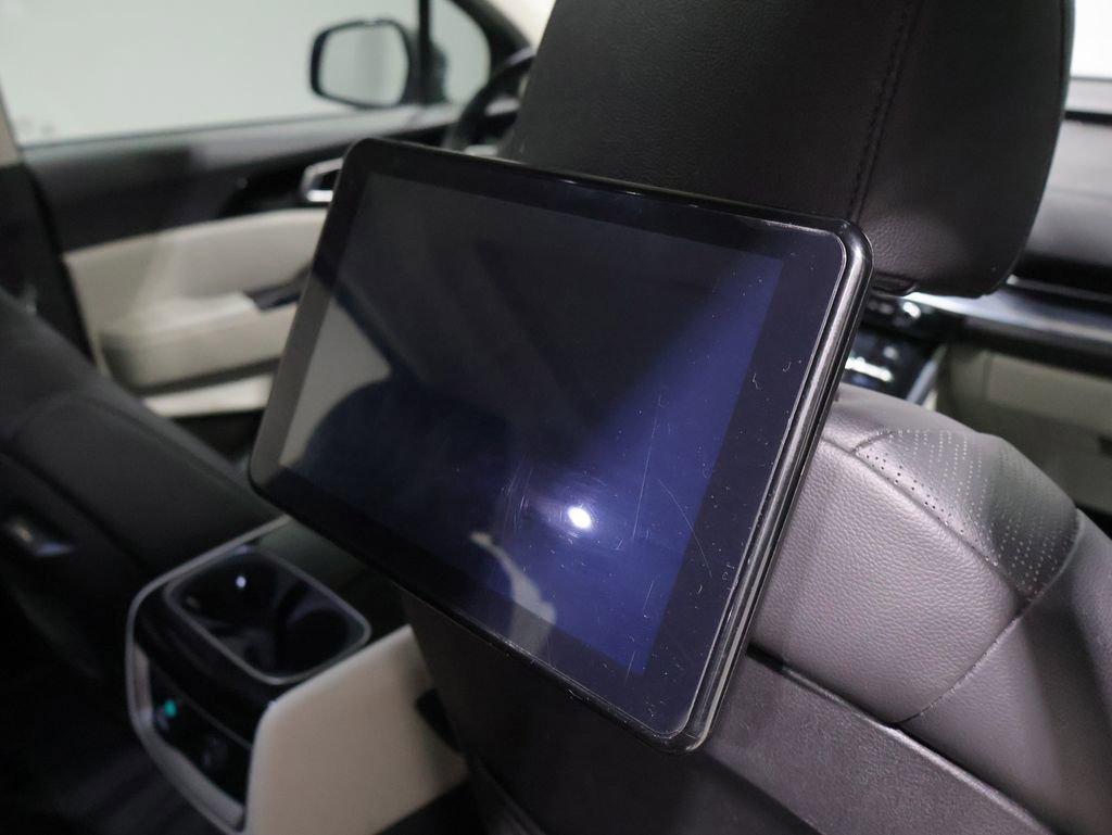Used 2022 Kia Carnival SX Prestige FWD image 23
