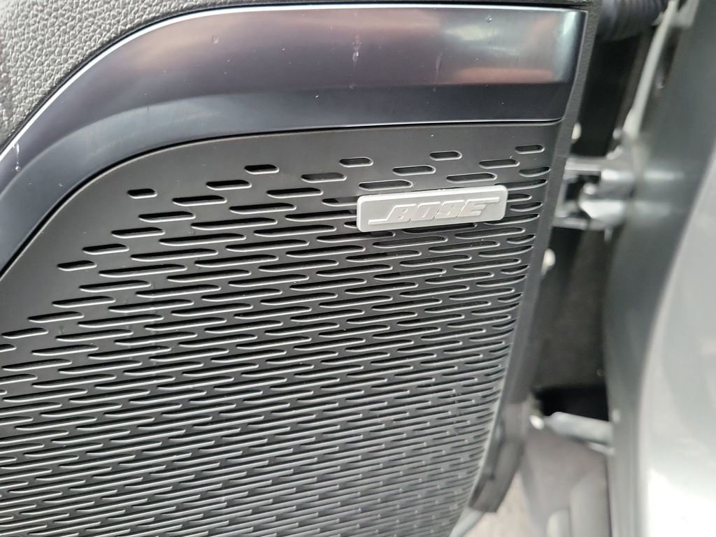 Used 2025 GMC Acadia AT4 image 24