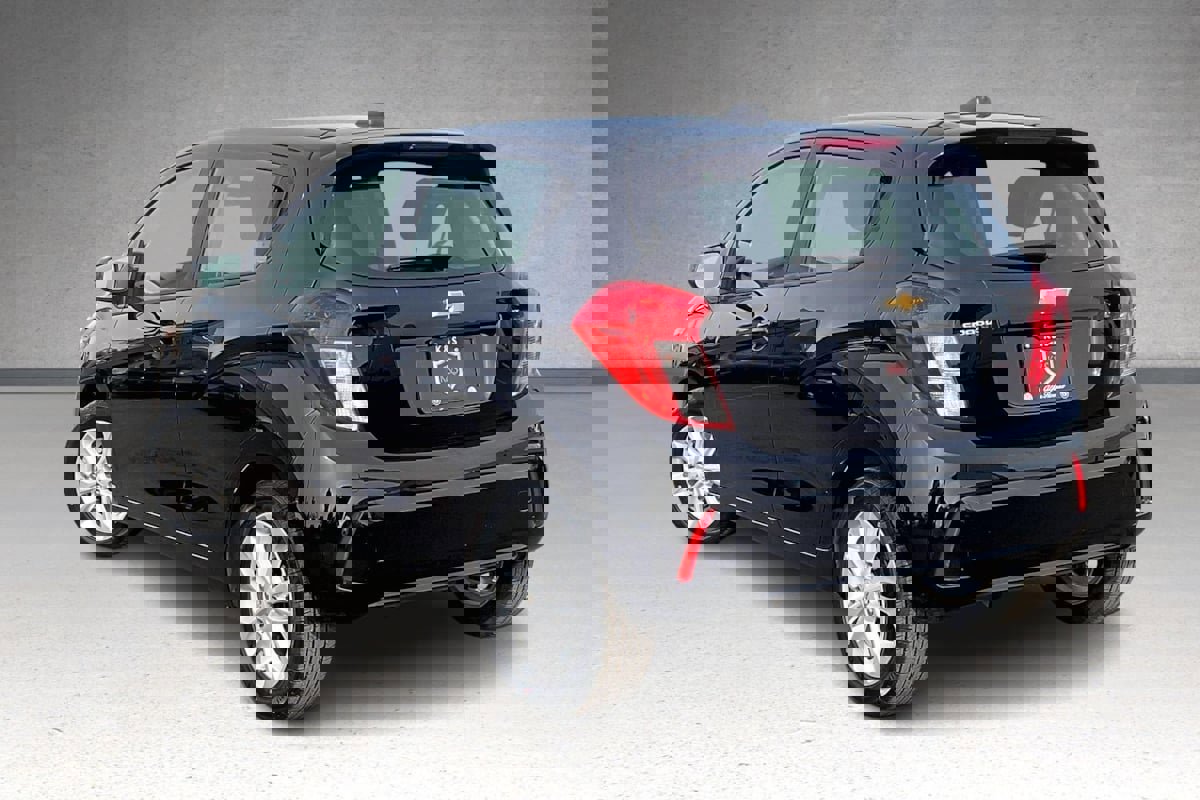 Used 2020 Chevrolet Spark LT image 30