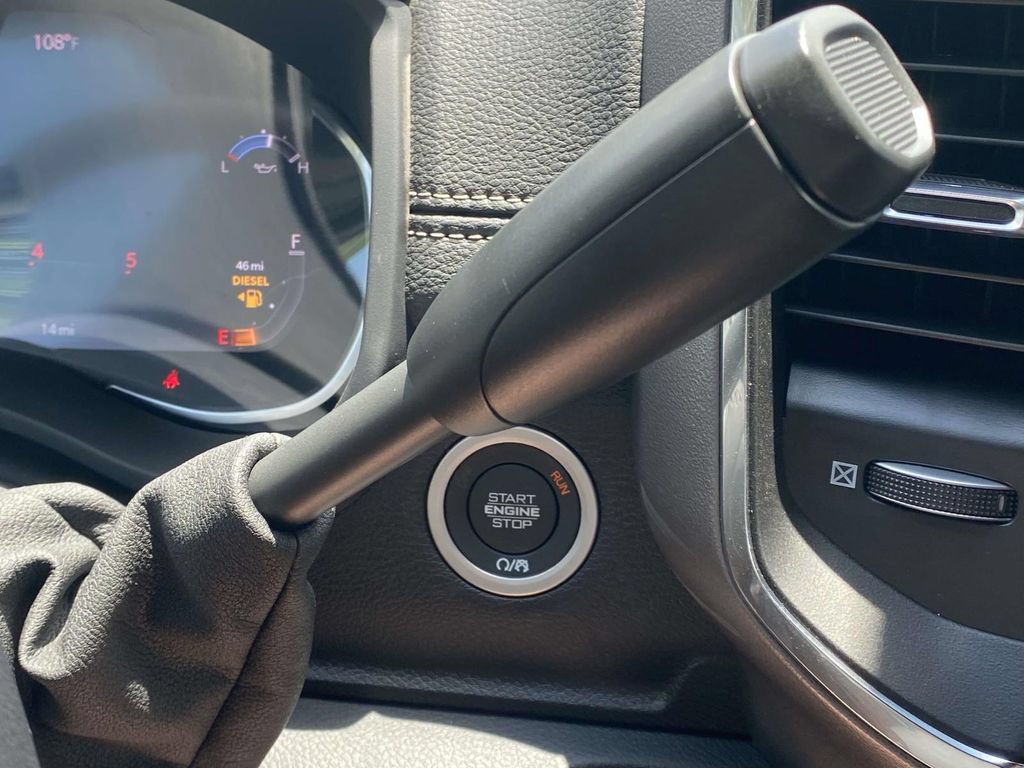 New 2026 RAM 2500 Laramie AWD/4WD image 25