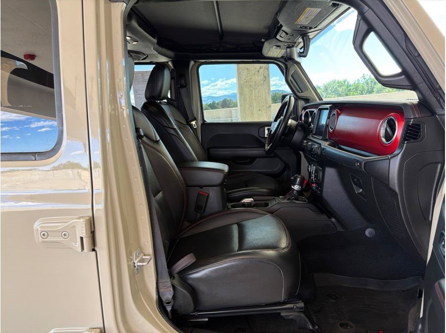 Used 2022 Jeep Gladiator Rubicon w/ Cold Weather Group AWD/4WD image 14