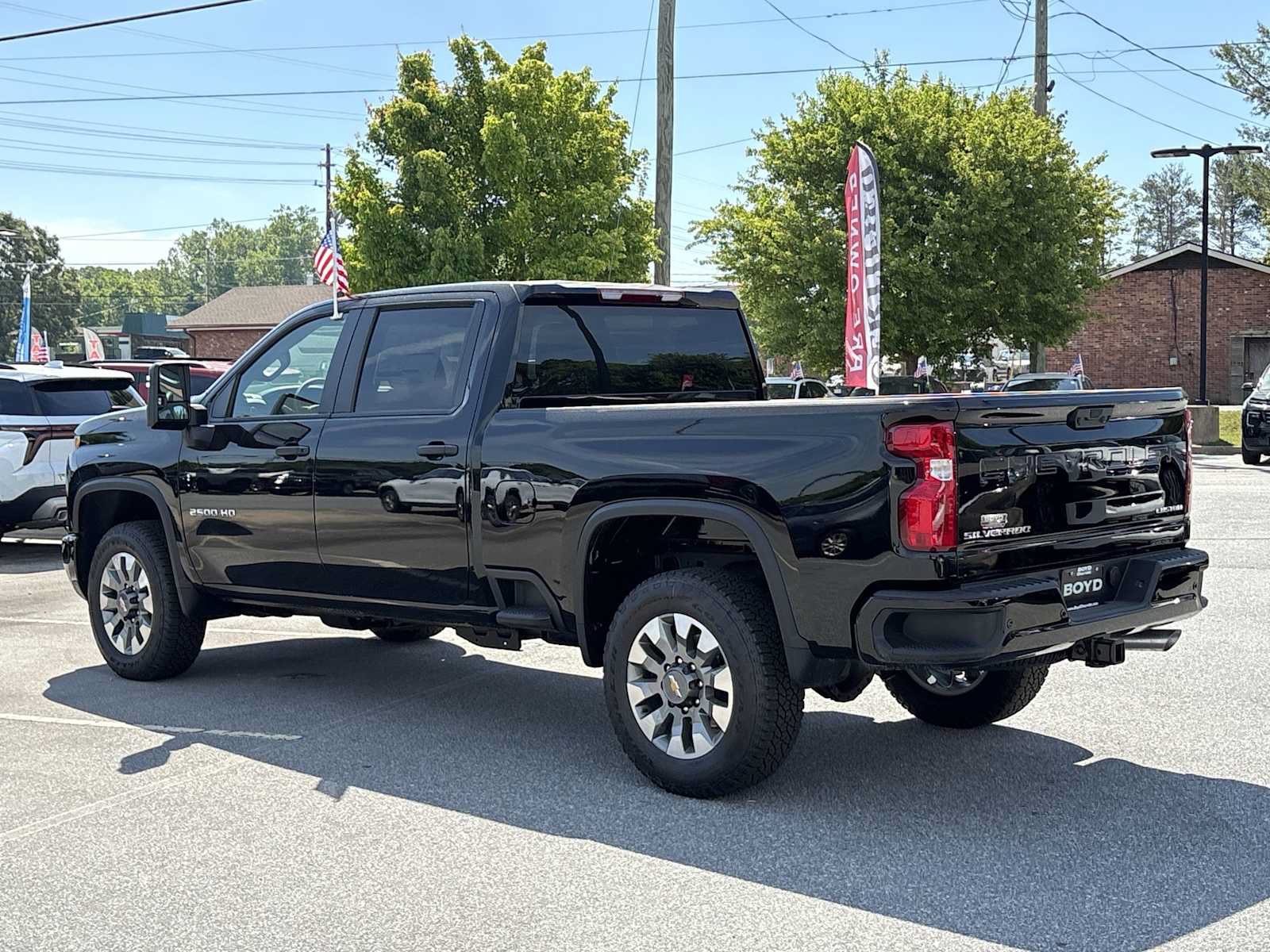 New 2026 Chevrolet Silverado 2500 Custom w/ Custom Value Package AWD/4WD image 8