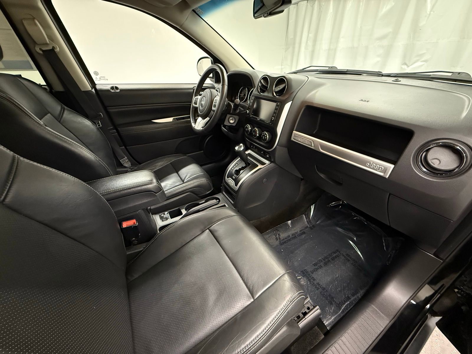 Used 2017 Jeep Compass High Altitude image 8