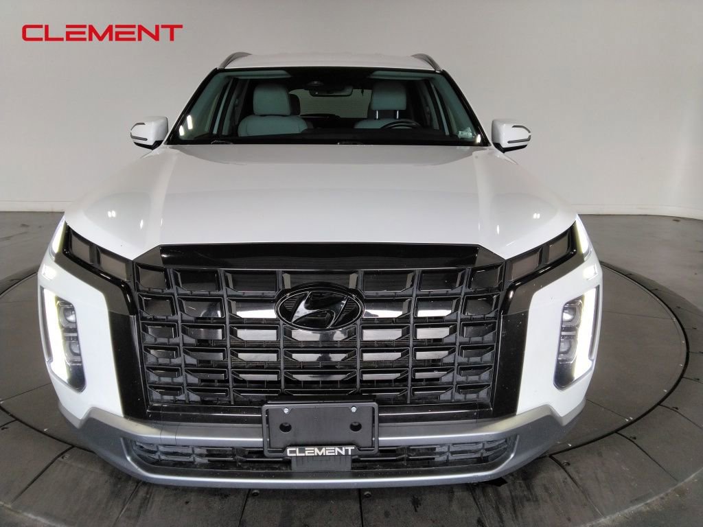 Used 2023 Hyundai Palisade SEL image 2