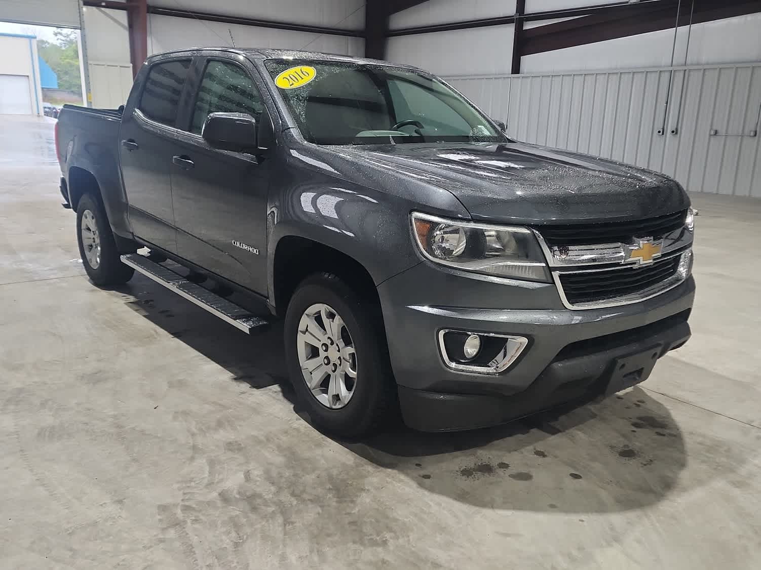 Used 2016 Chevrolet Colorado LT w/ LT Convenience Package RWD image 7