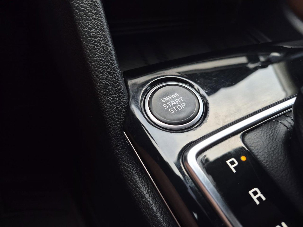 Used 2023 Kia Sportage EX image 28