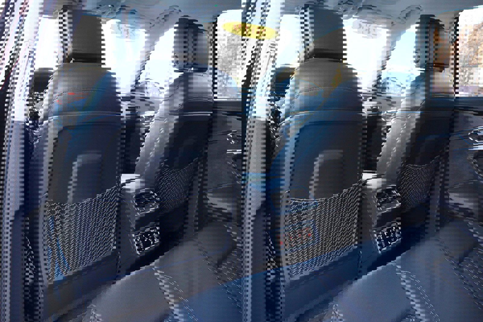 Used 2019 Audi e-tron Prestige w/ Prestige Package image 13