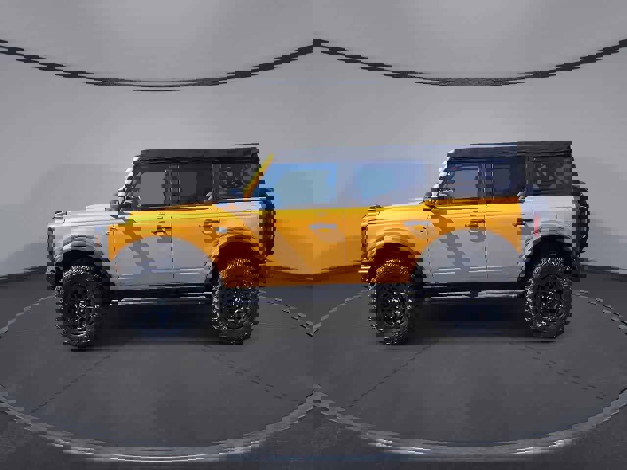 Used 2022 Ford Bronco Wildtrak image 5