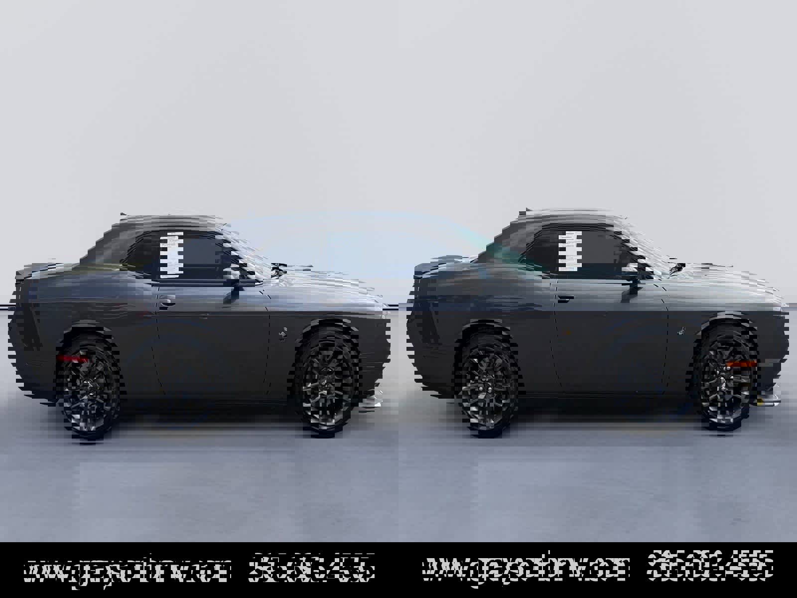 Used 2022 Dodge Challenger R/T Scat Pack w/ Shaker Package image 2