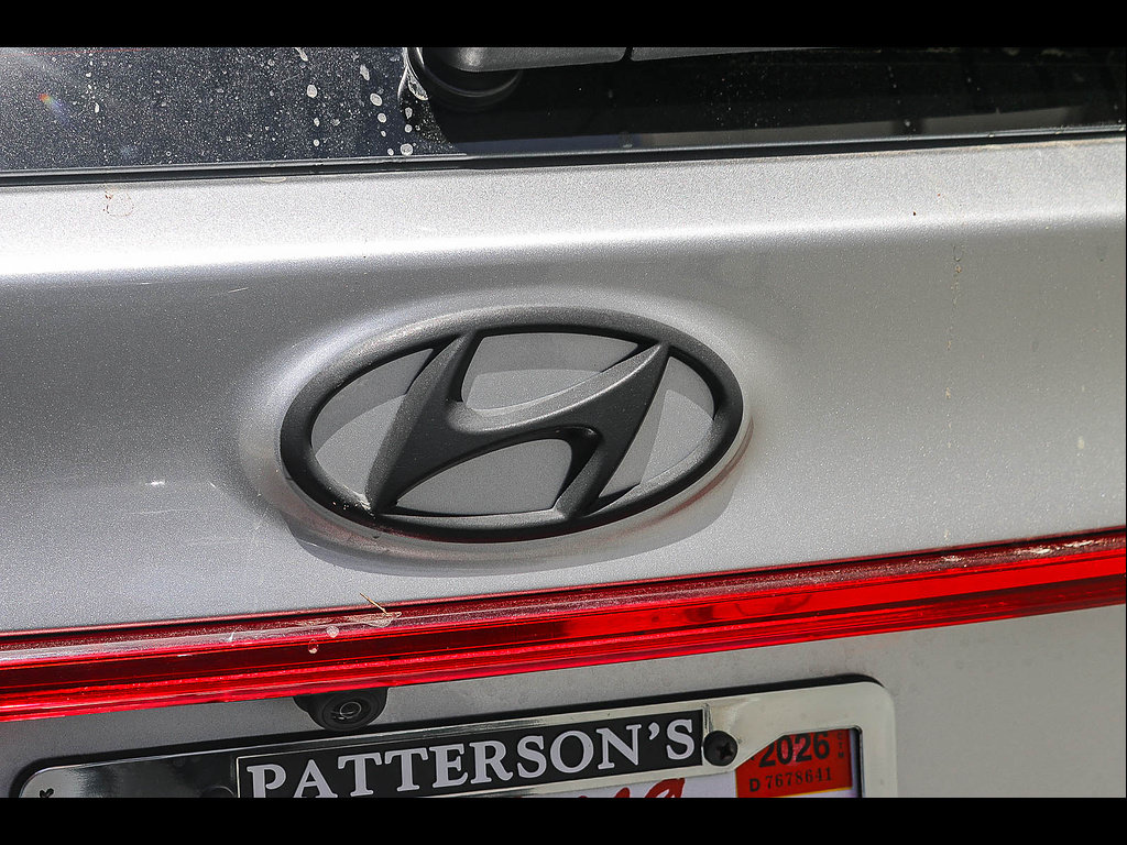 Used 2022 Hyundai Santa Fe Limited FWD image 12