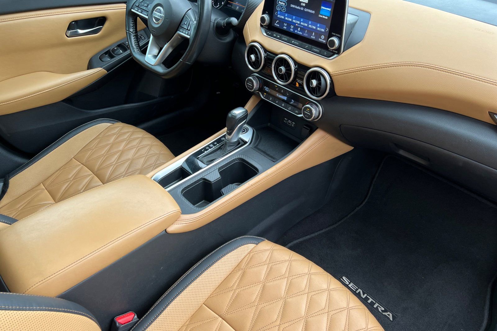 Used 2022 Nissan Sentra SV w/ SV Premium Package image 20