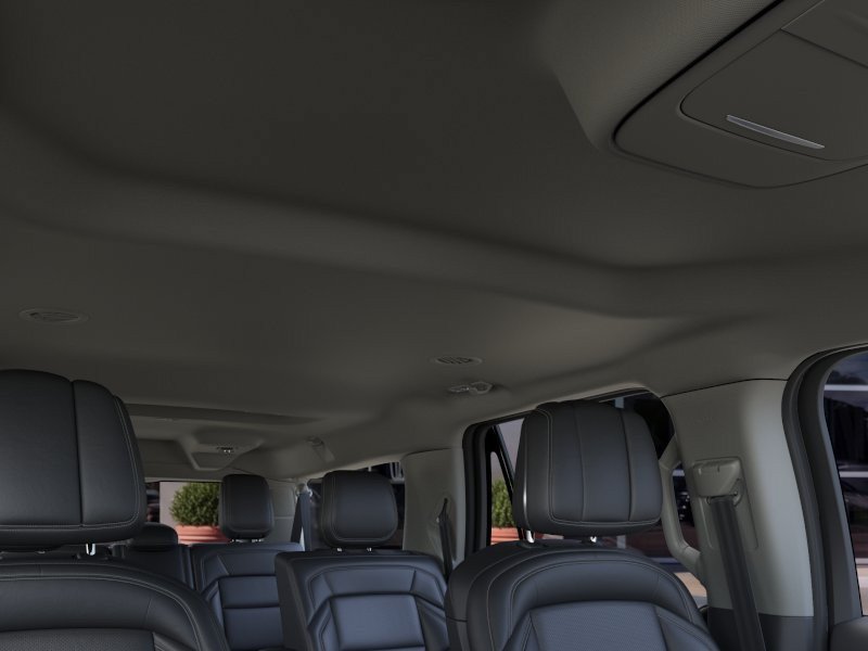 New 2026 Lincoln Navigator L Premier AWD/4WD image 22
