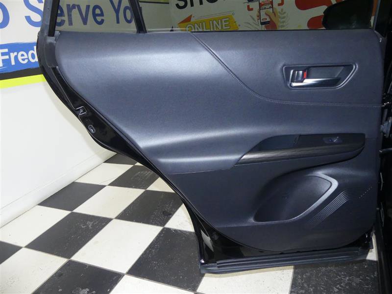 Used 2021 Toyota Venza XLE image 27