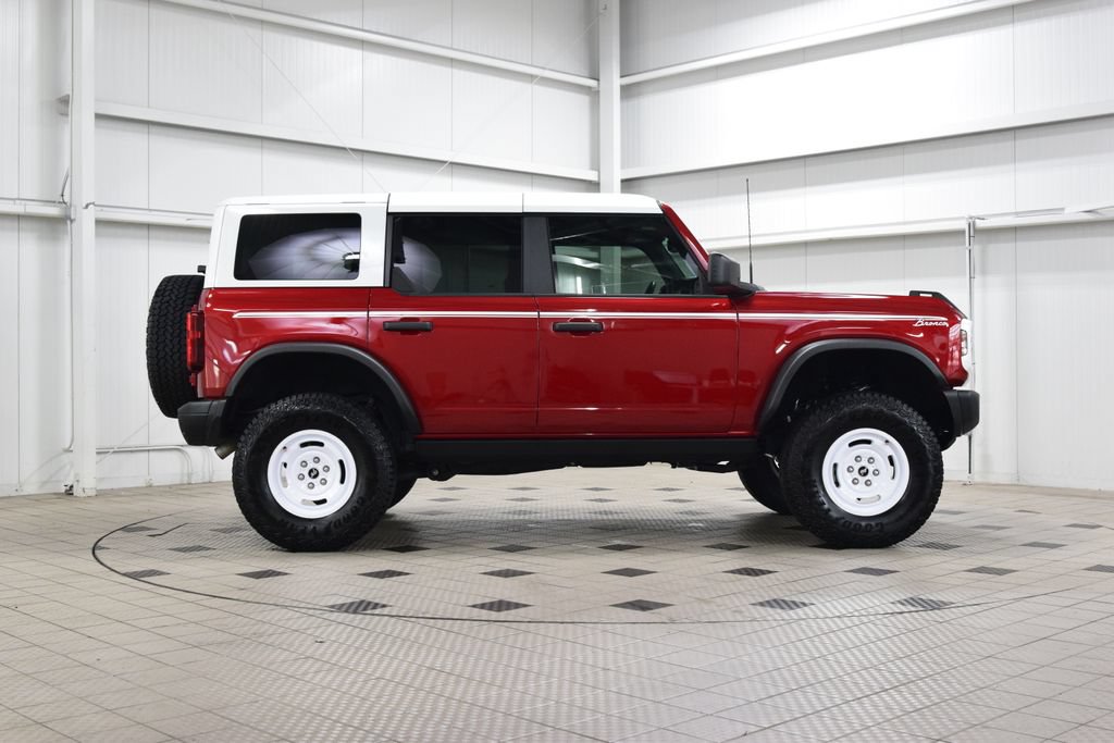 Used 2025 Ford Bronco Heritage Edition AWD/4WD image 9