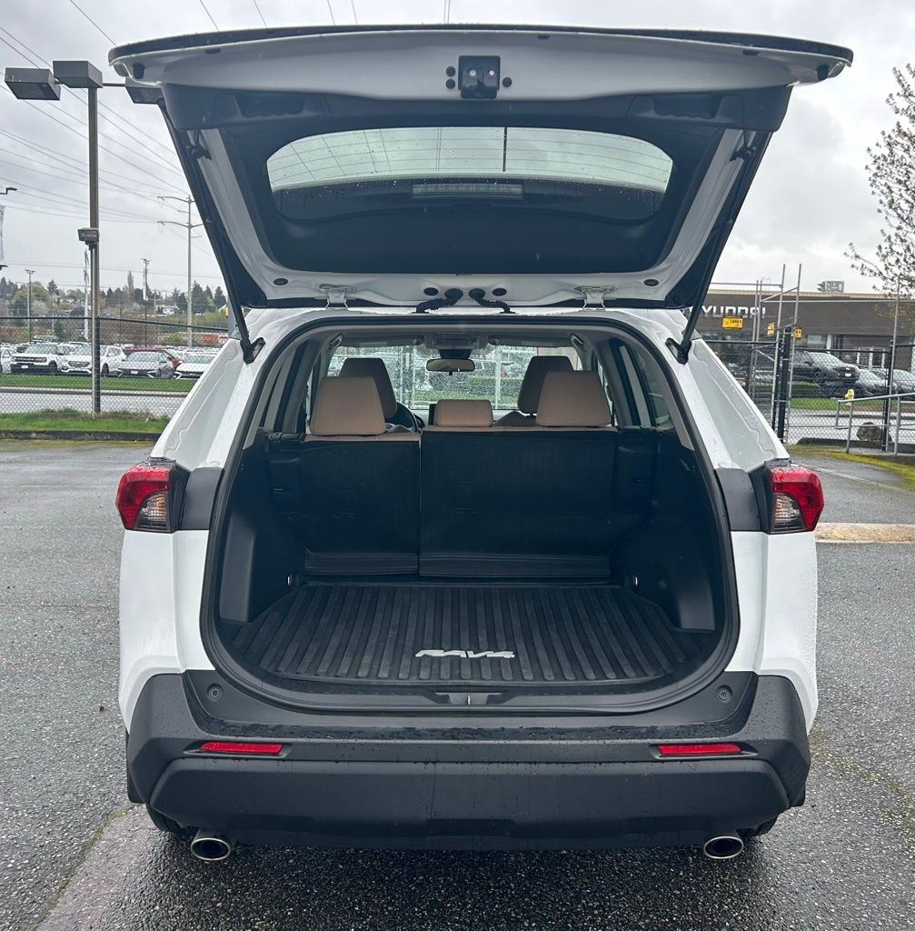 Certified 2021 Toyota RAV4 XLE image 25