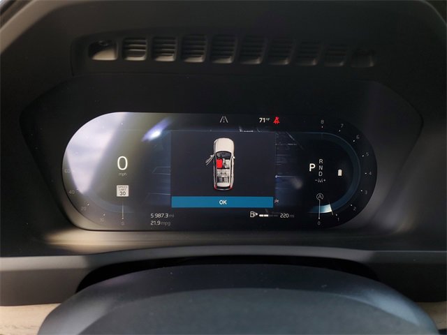 Used 2025 Volvo XC90 B6 Ultra w/ Protection Package Premier image 29