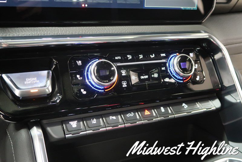 Used 2025 GMC Sierra 2500 Denali w/ Denali Reserve Package AWD/4WD image 30