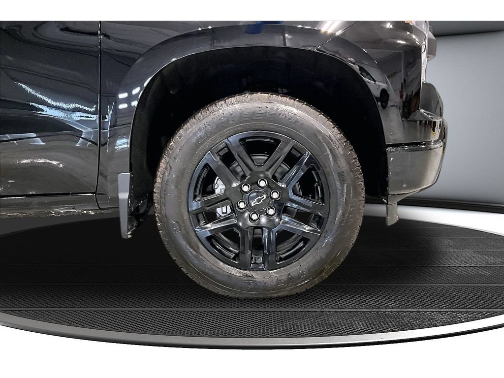 New 2026 Chevrolet Silverado 1500 Custom AWD/4WD image 13