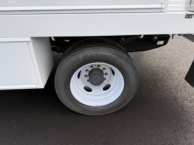 New 2025 Ford F550 4x4 SuperCab Super Duty image 29