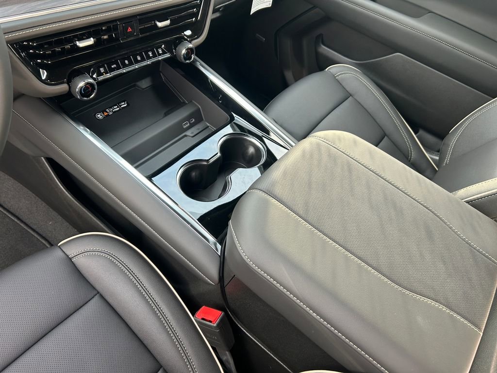 New 2026 Chevrolet Suburban Premier image 20